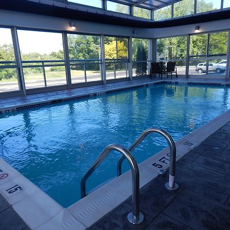 Holiday Inn Express Milford By Ihg Exteriör bild