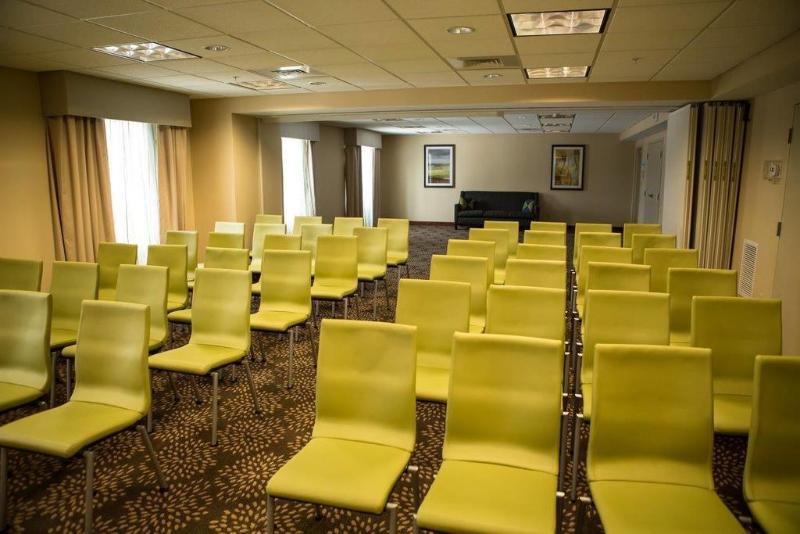 Holiday Inn Express Milford By Ihg Exteriör bild
